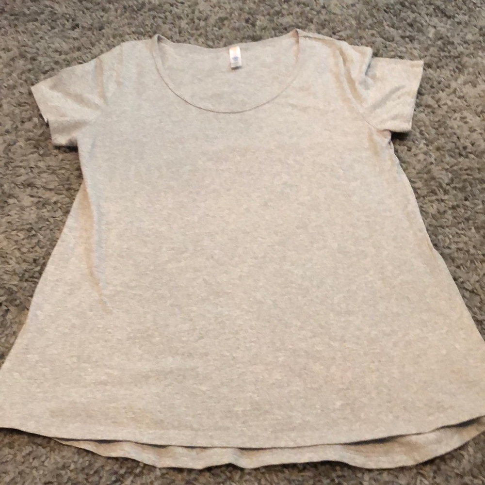 Lularoe Classic Tee